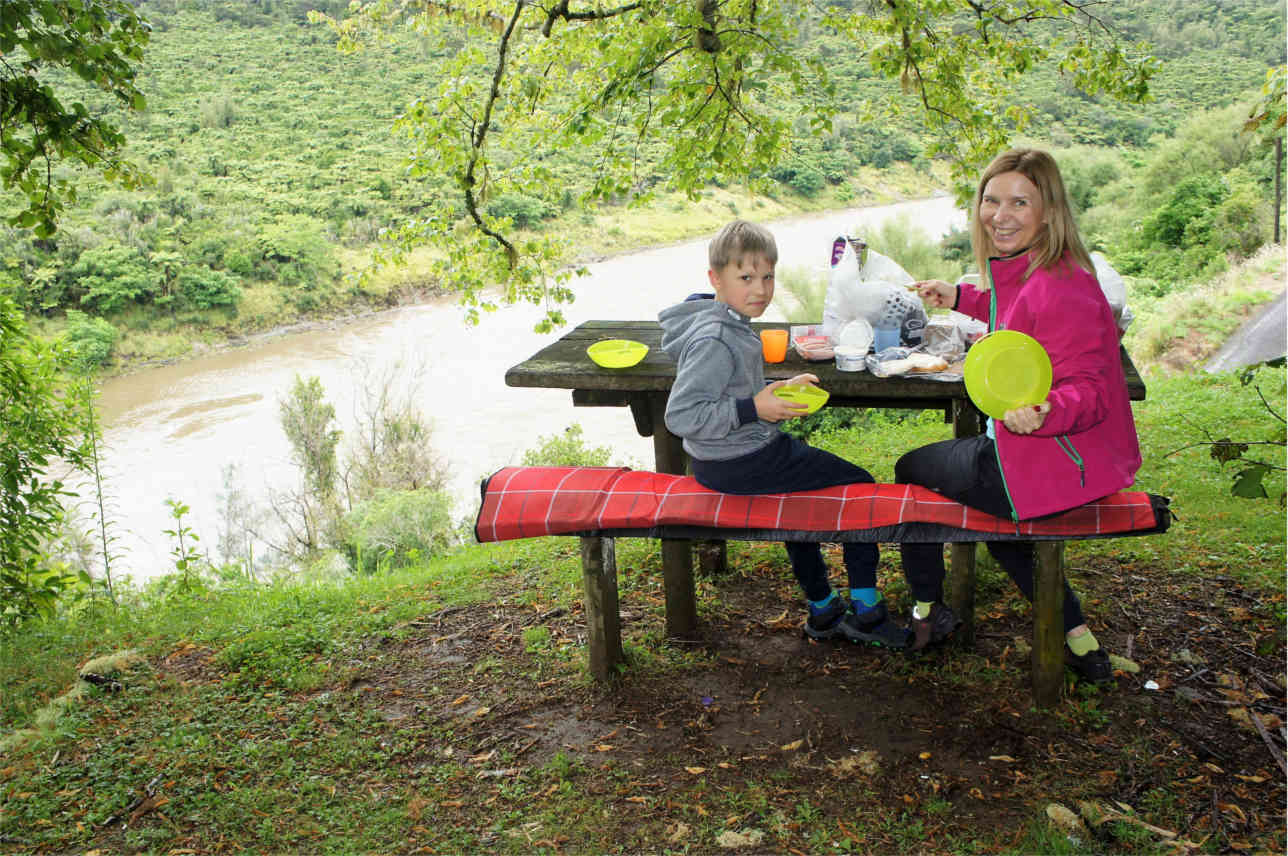 piknik nad rzeką, Nowa Zelandia
