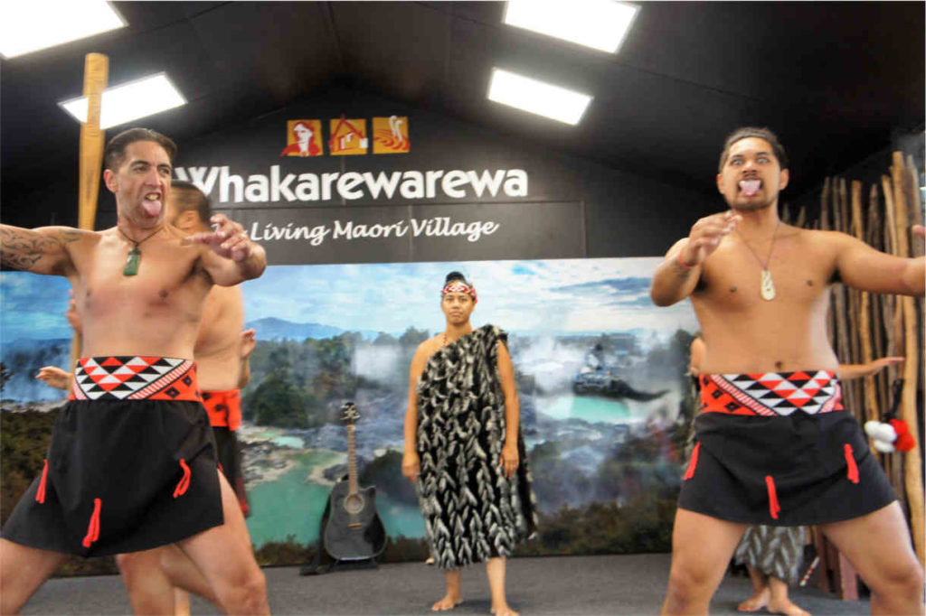 taniec Haka, Maorysi
