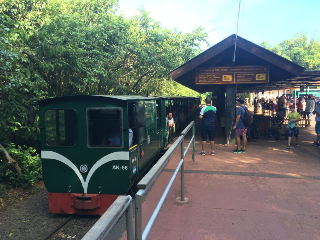 Pociąg po argentyńskiej stronie Iguazu