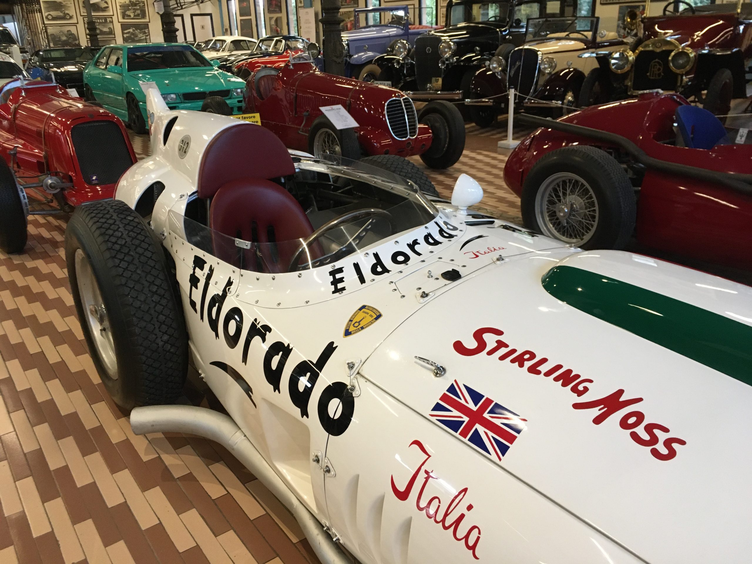 Wyścigowe Maserati w barwach lodów "Eldorado"