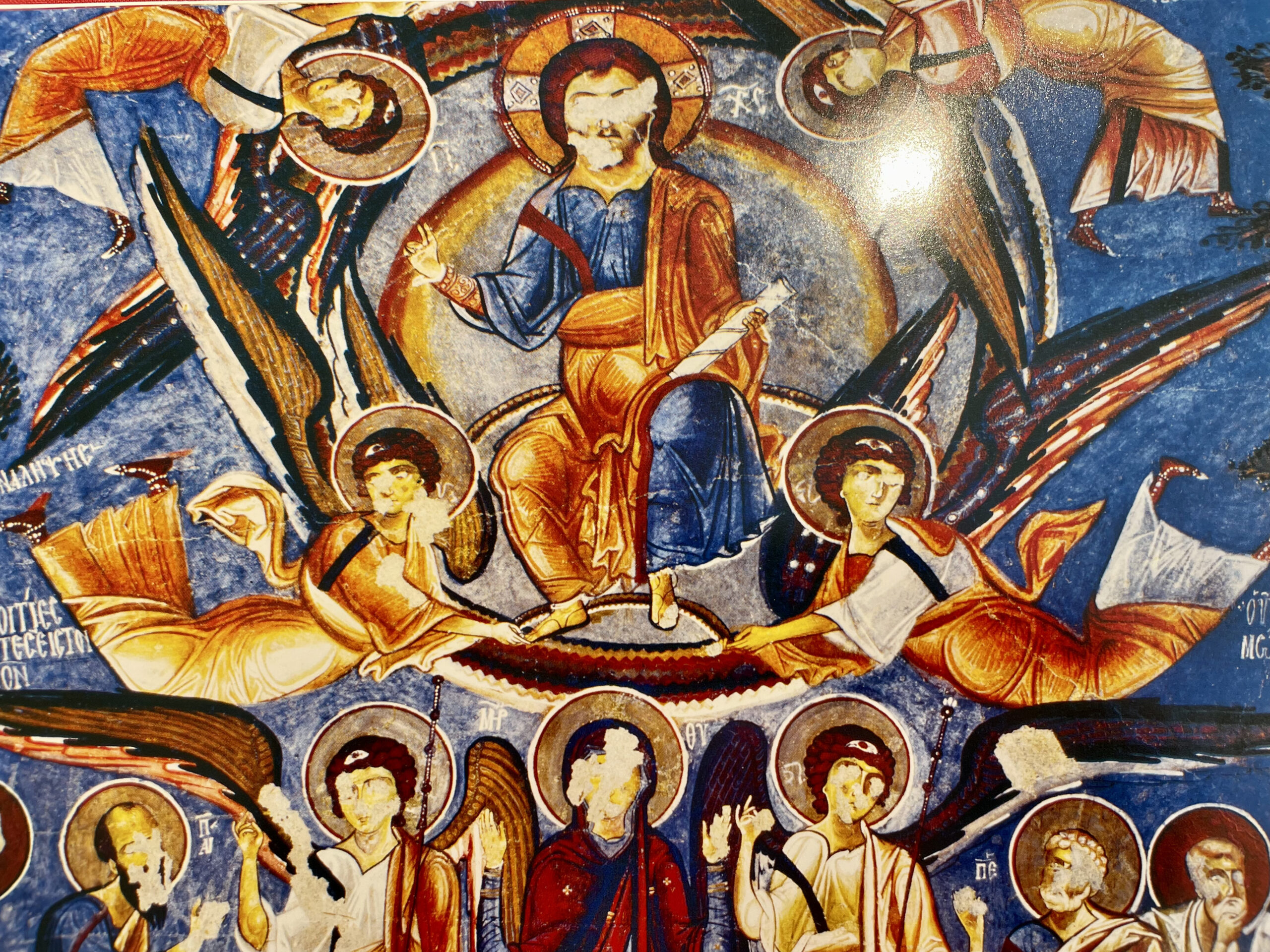 Freski kapadockich kościołów są pełne kolorów, bądź ograniczają się do przedstawienia figur geometrycznych