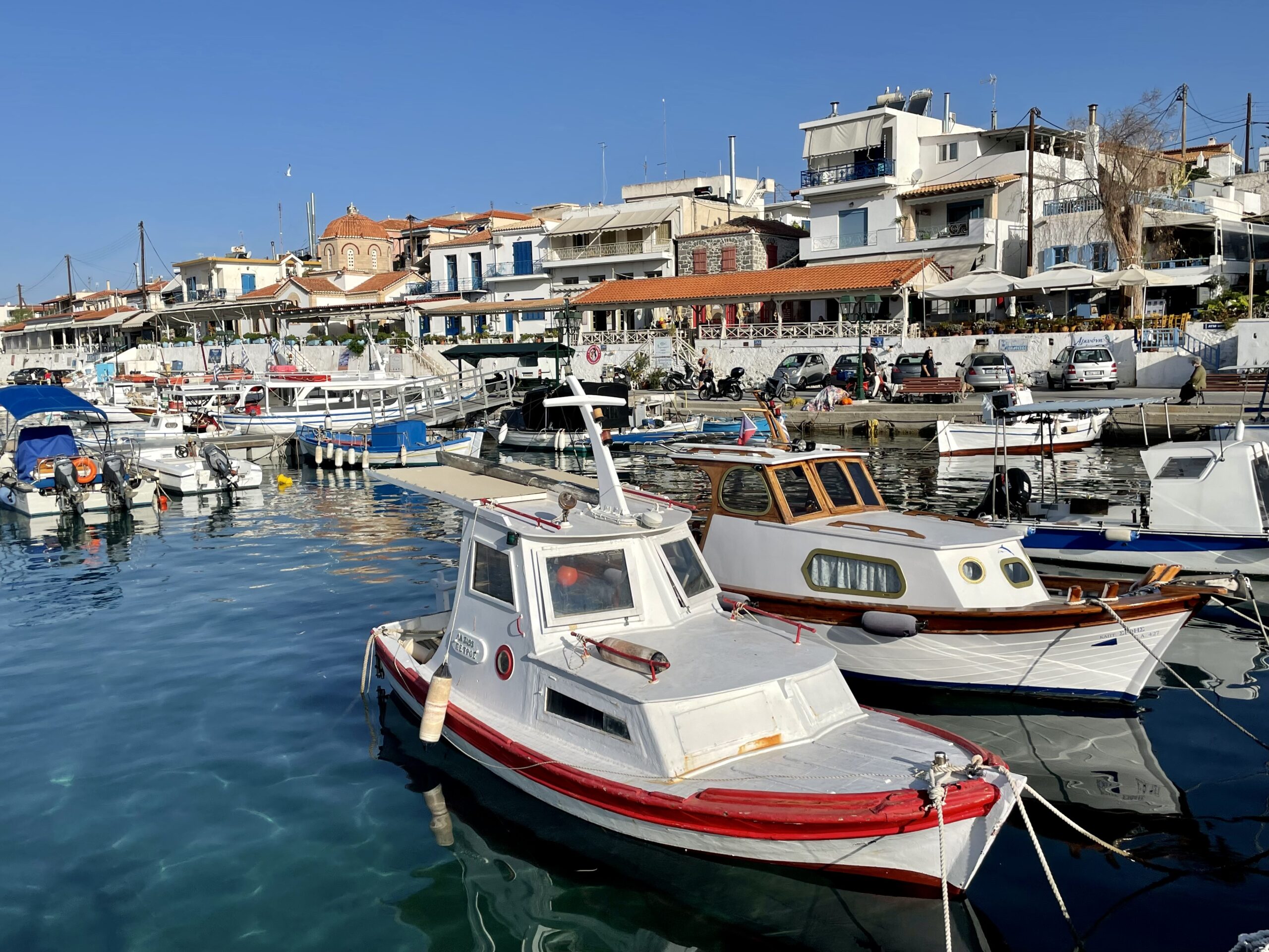 Wyspa Aegina ma kilka urokliwych portów