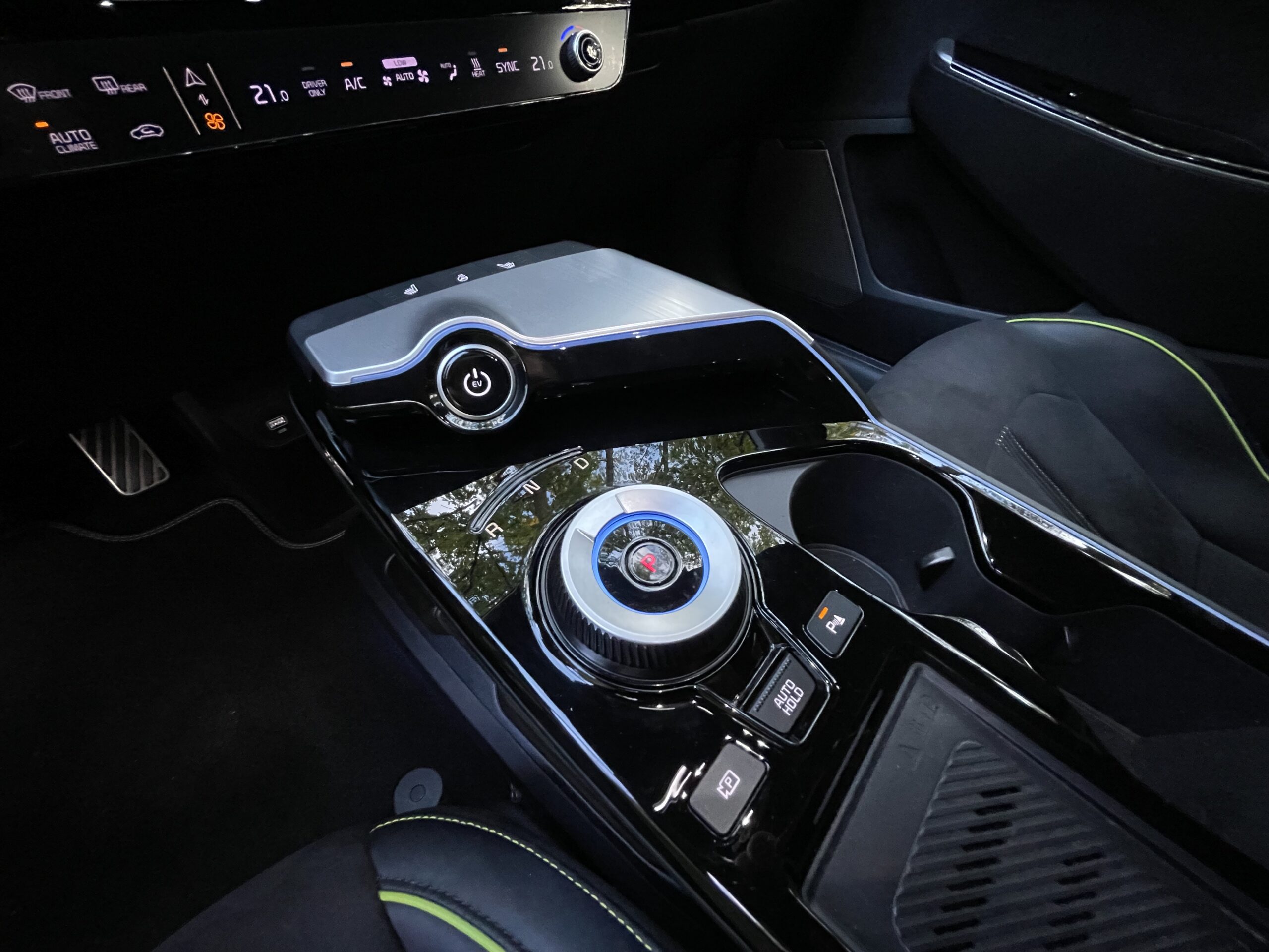 Pokrętło pozwala na wybór trybu napędu