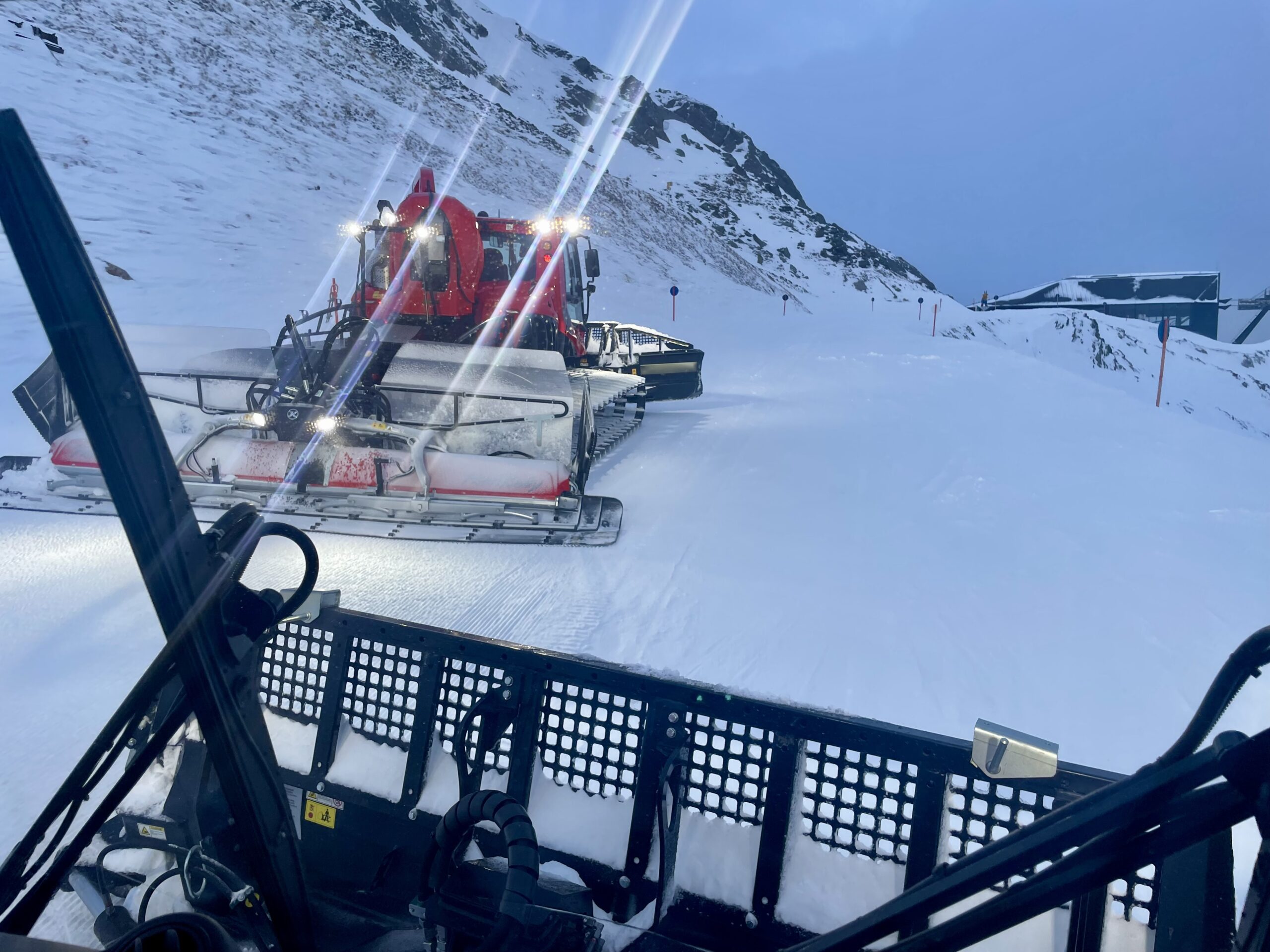 Ratraki na stokach Hochzeiger