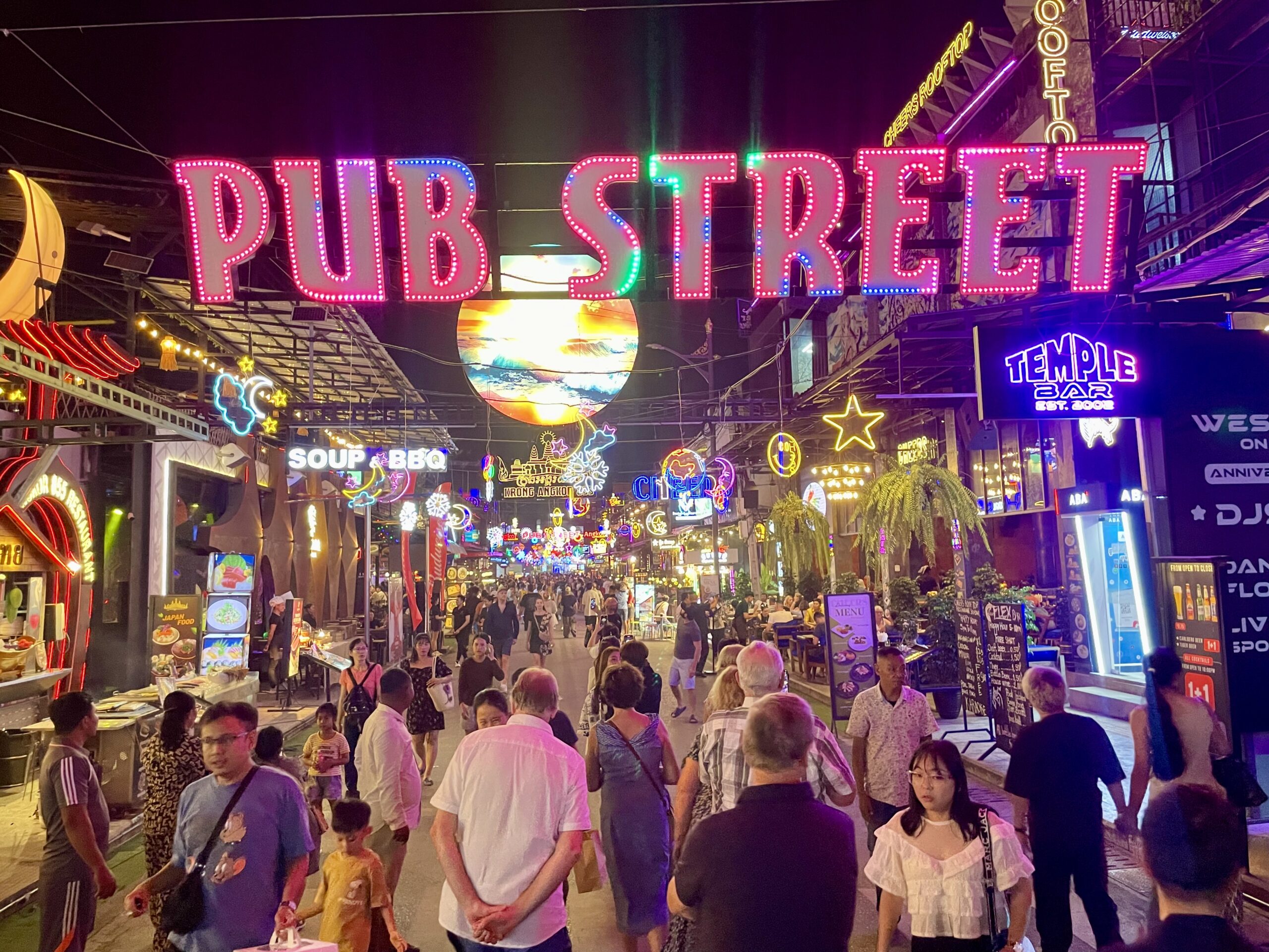 Pub Street w Siem Reap