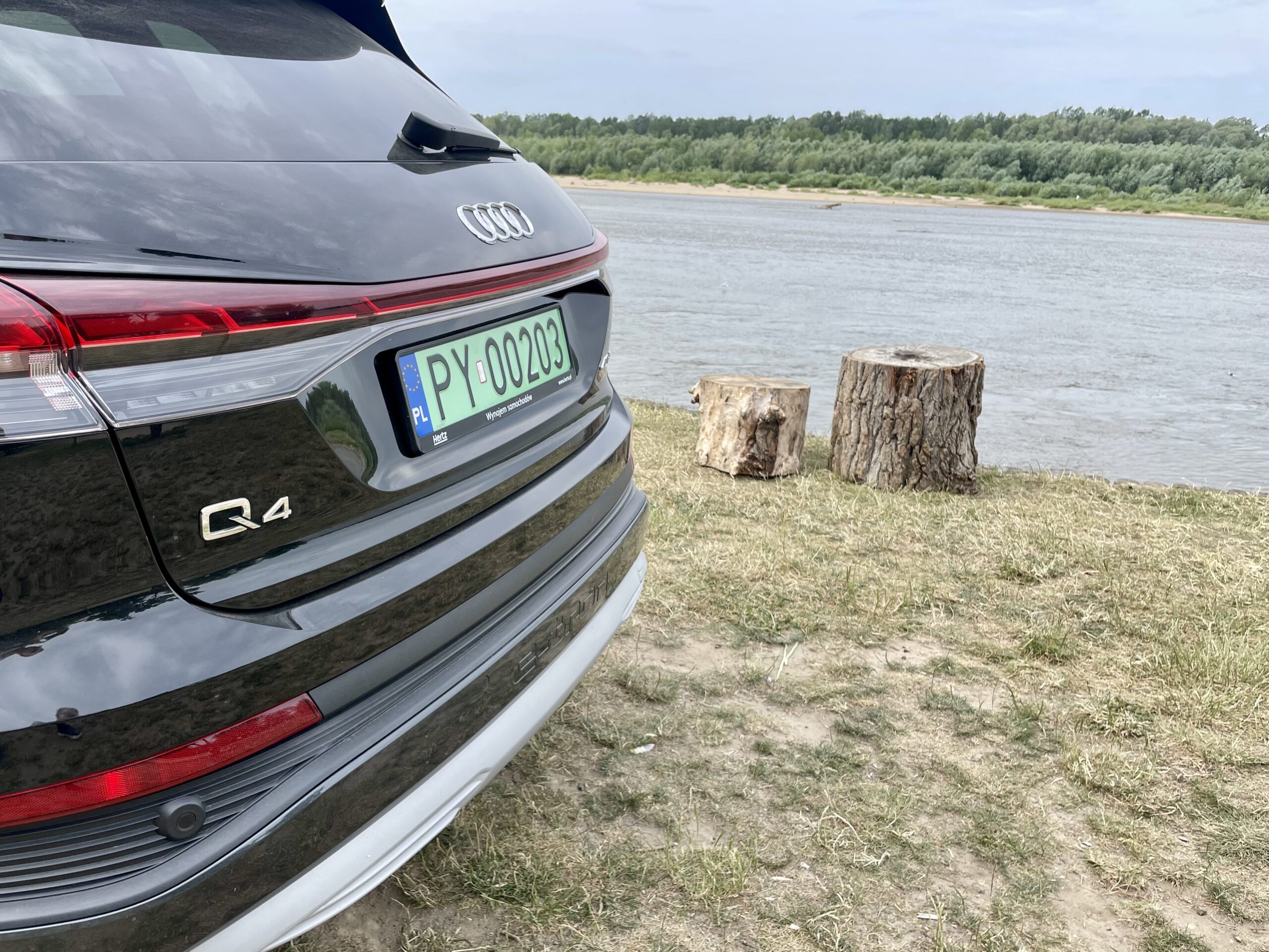 Prócz prezentowanej wersji Audi posiada także warianty z napędem na 4ry koła