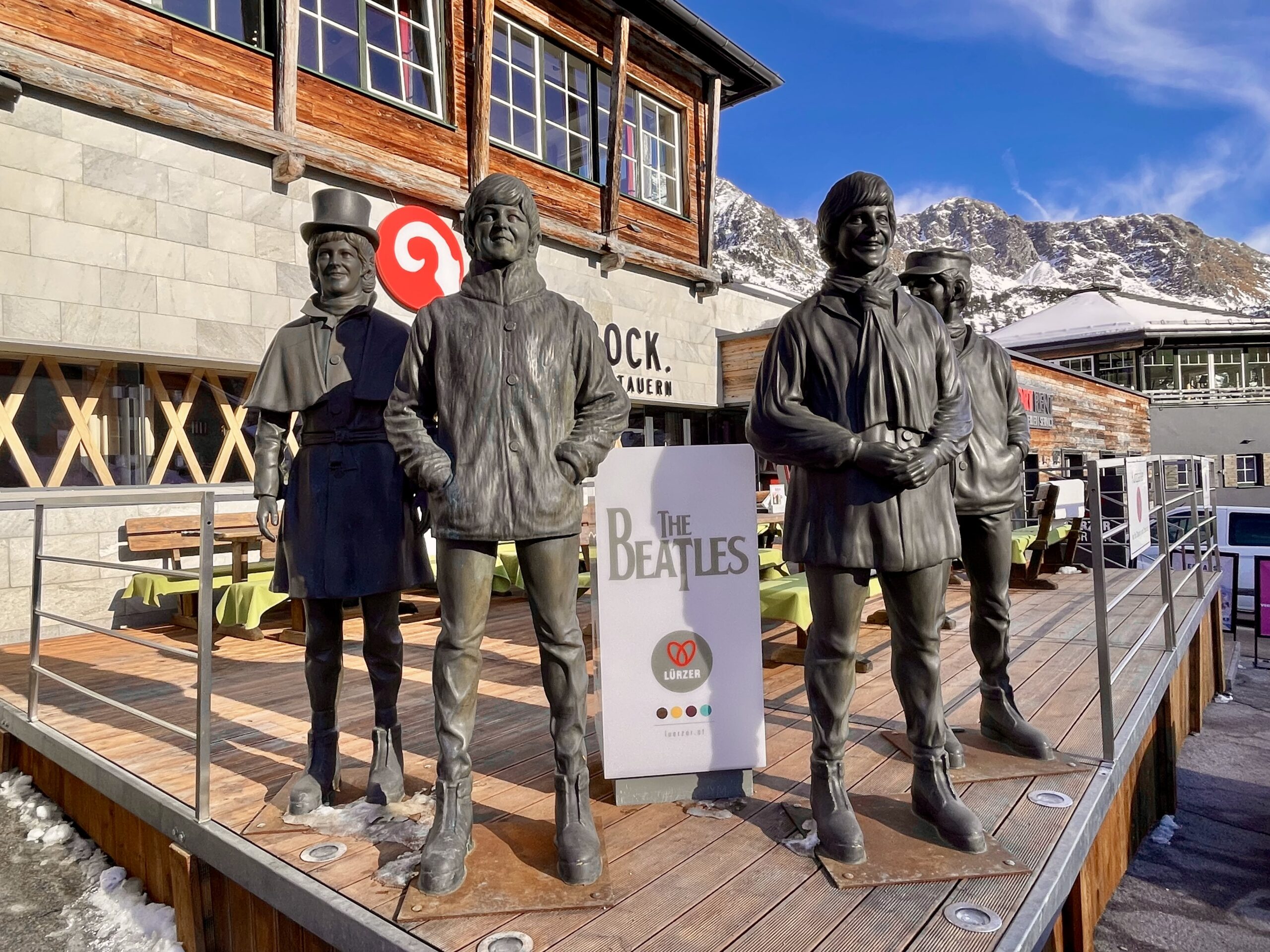 Grupa „The Beatles” kręciła tu sceny do filmu „Help!”