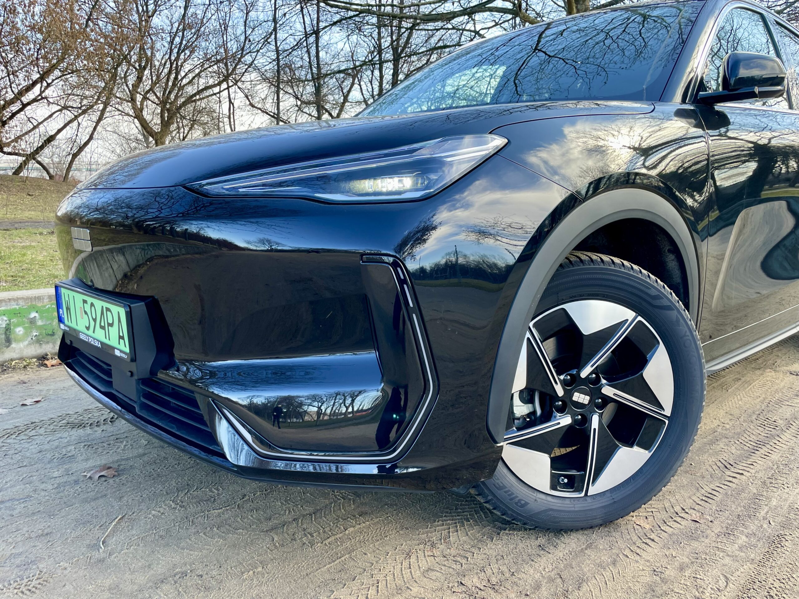 Uniwersalny wygląd to cechy Geely EX5