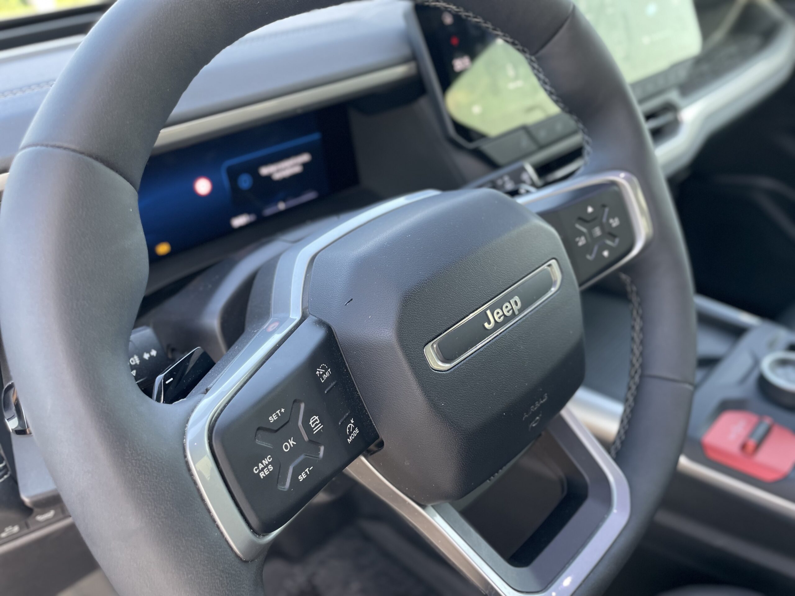 Jeep Compass - ergonomiczne rozwiązania dla kierowcy